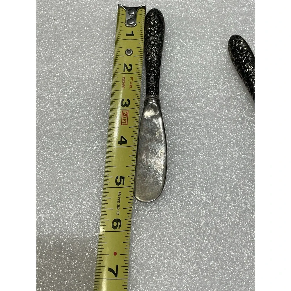 3 Godinger Silver Plated Butter Knives Vintage Floral Victorian Revival Pattern